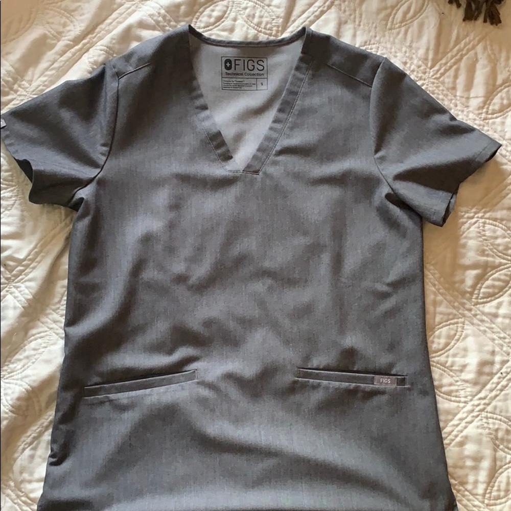 FIGS gray scrub top size small